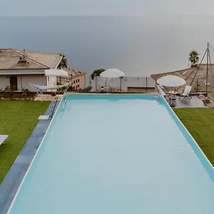 Appartamento Sea Above Village